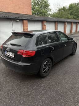 AUDI
A3 Thumbnail 3