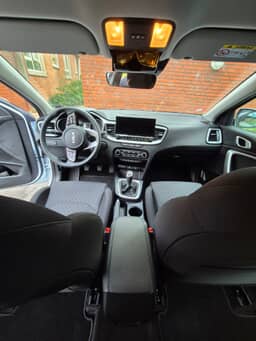 KIA 
                CEED Thumbnail 8