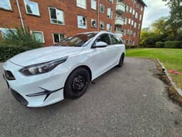 KIA 
                CEED Thumbnail 3