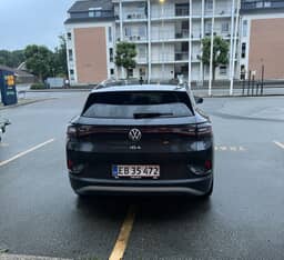 VOLKSWAGEN 
                ID.4 Thumbnail 5