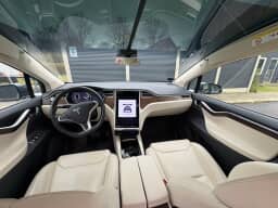 TESLA
Model X Thumbnail 9