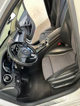 MERCEDES-BENZ
C-klasse Thumbnail 8