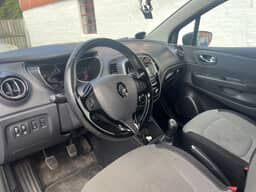 RENAULT 
                Captur Thumbnail 7