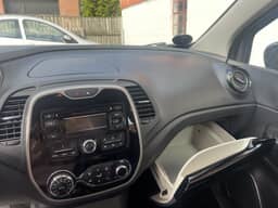 RENAULT
Captur Thumbnail 9