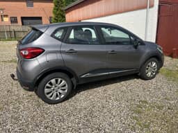 RENAULT 
                Captur Thumbnail 4