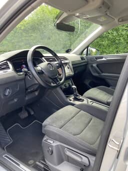 VOLKSWAGEN 
                TIGUAN Thumbnail 6