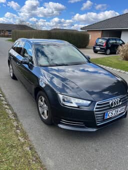 AUDI 
                A4 AVANT Thumbnail 3