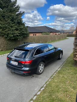 AUDI 
                A4 AVANT Thumbnail 5