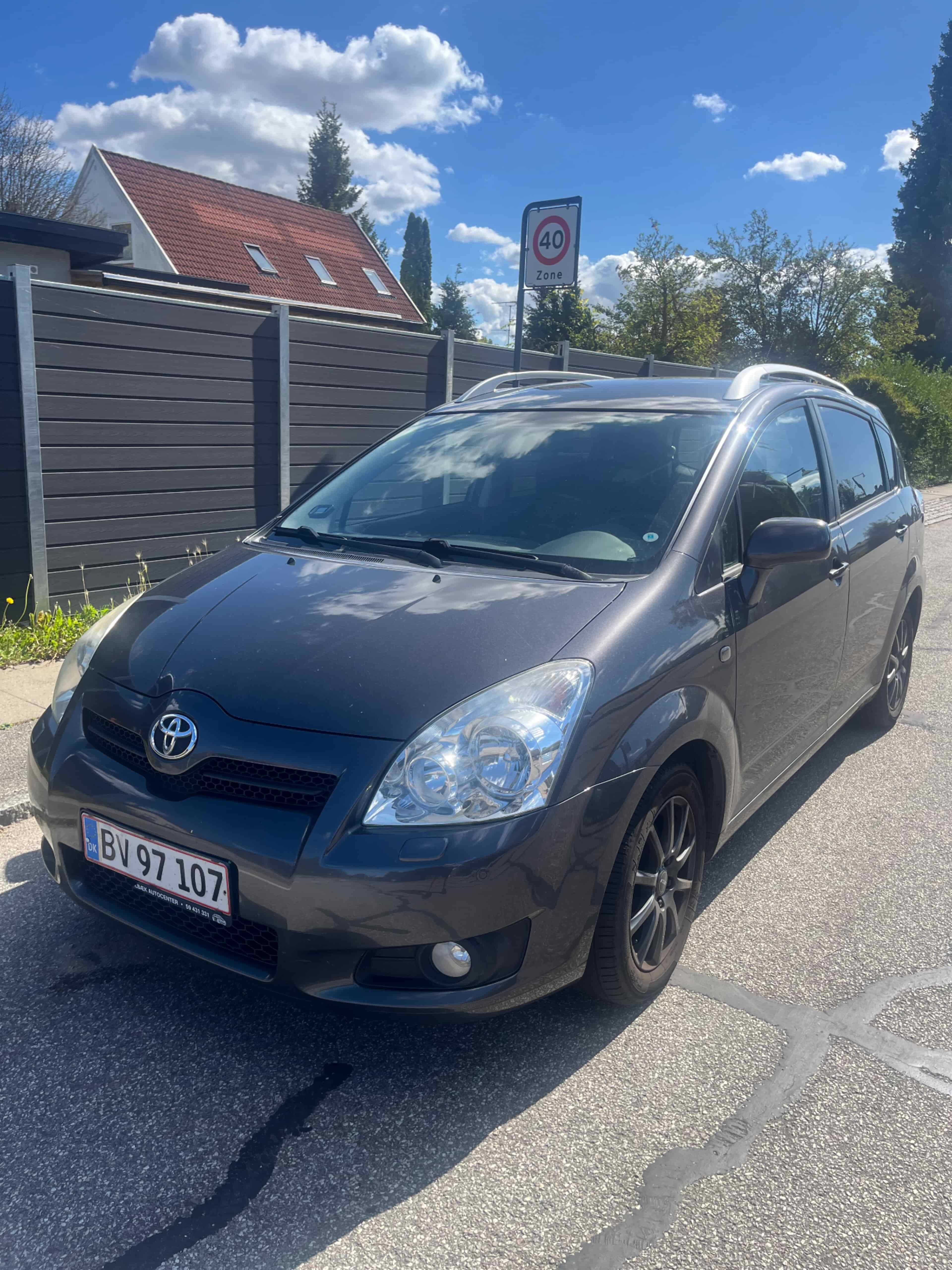 TOYOTA COROLLA VERSO 7prs