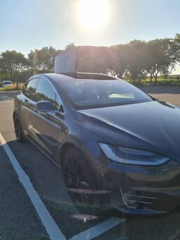 TESLA
Model X Thumbnail 4