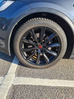 TESLA
Model X Thumbnail 14