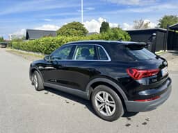 AUDI 
                Q3 Thumbnail 7