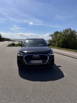 AUDI
Q3 Thumbnail 2
