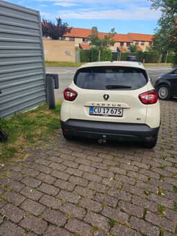 RENAULT 
                Captur Thumbnail 7