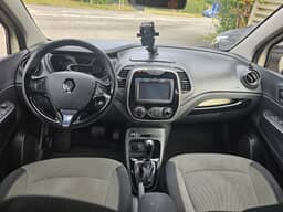 RENAULT 
                Captur Thumbnail 9
