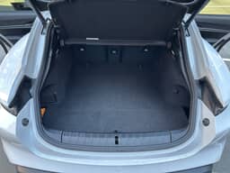 PORSCHE
Taycan 4 Thumbnail 18