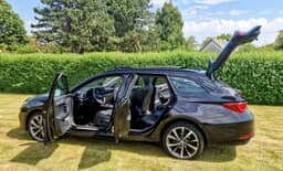 SEAT 
                Leon 1,4 eHybrid FR Sportstourer DSG Thumbnail 8