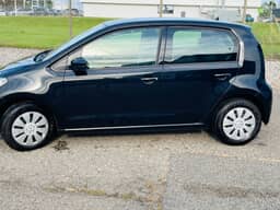 VOLKSWAGEN
UP! Thumbnail 3