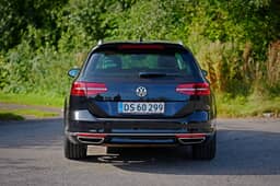 VOLKSWAGEN
PASSAT Thumbnail 4