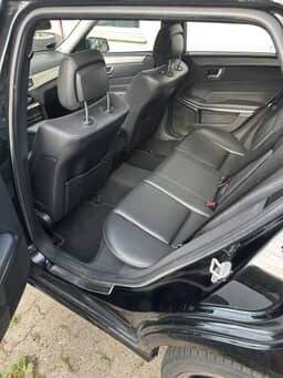 MERCEDES-BENZ
E-Klasse Thumbnail 13