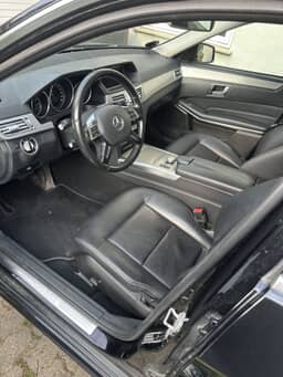 MERCEDES-BENZ
E-Klasse Thumbnail 11