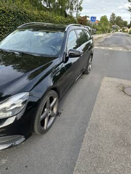 MERCEDES-BENZ
E-Klasse Thumbnail 2