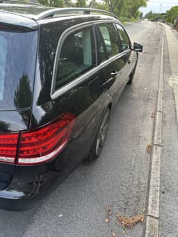 MERCEDES-BENZ
E-Klasse Thumbnail 7
