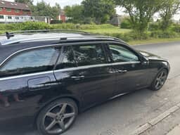 MERCEDES-BENZ
E-Klasse Thumbnail 6