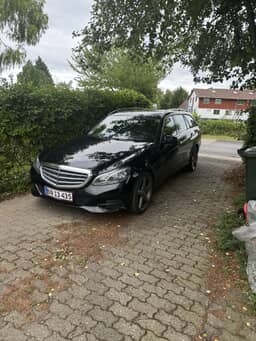 MERCEDES-BENZ 
                E-Klasse Thumbnail 1